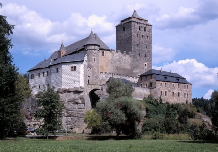 hrad-kost